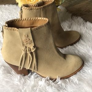 Jack Rogers Booties Greer Suede